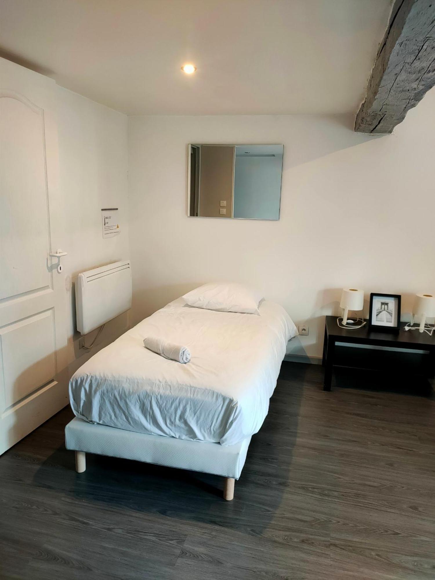 Gite Le Rempart - 3 Etoiles - 6 Personnes - Mouzon  Ngoại thất bức ảnh